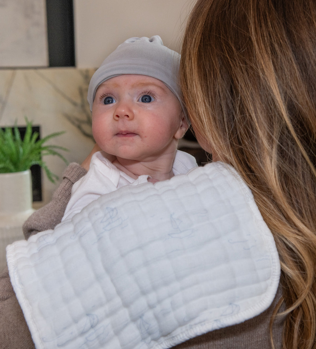 ORGANIC MUSLIN BURP CLOTHS, 3 PACK (POWDER BLUE + CREAM)